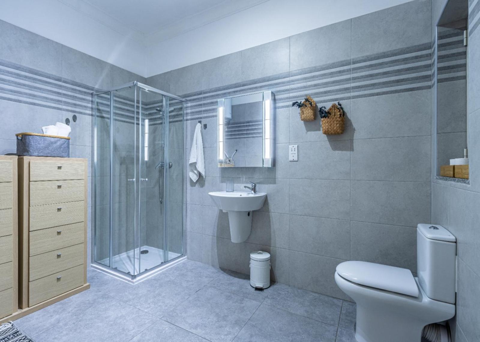 Apartment Morina Court